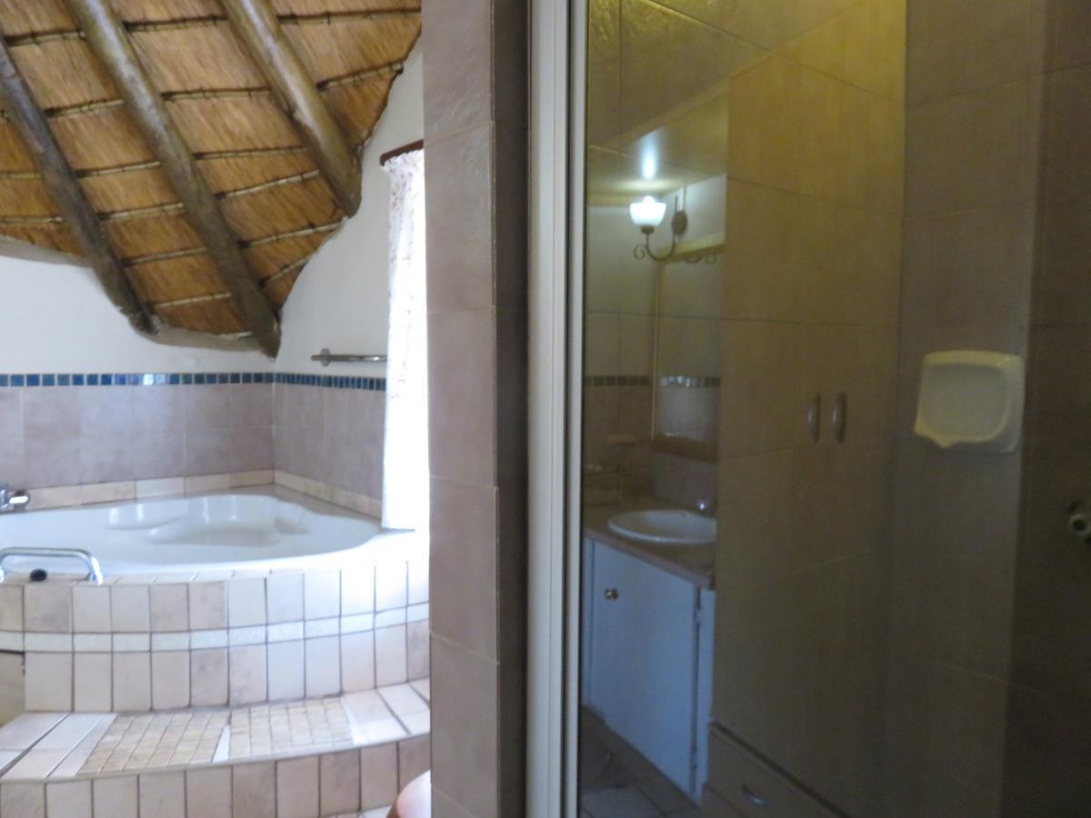 Meerhof Lodge Hartbeespoort Exterior foto